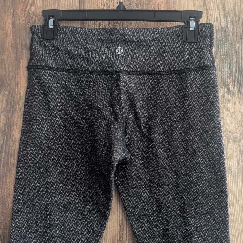 LuluLemon Wunderunder Herringbone Crop Capri Leggings 6